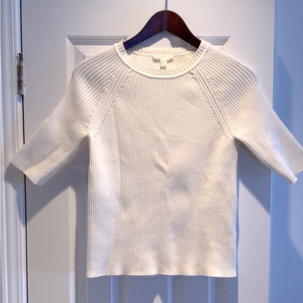 COS short sleeve knitted top in cream colour. Only worn once!